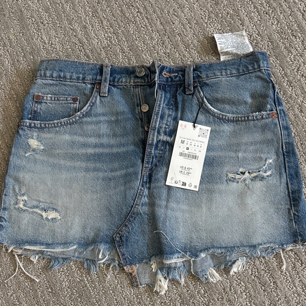 NEW 🆕 Zara ripped mini skirt M